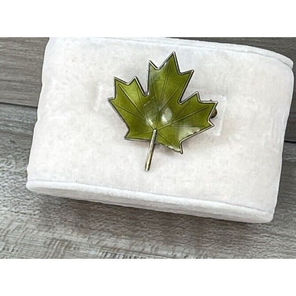 Vintage Signed HROAR PRYDZ Norway Sterling Silver Enamel Autumn Maple Leaf Pin